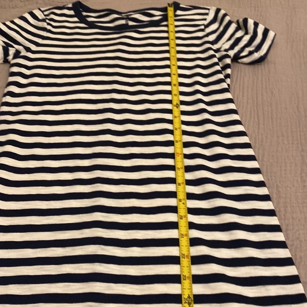 Old Navy T-shirt dress navy & white stripes. Size Xs. New. No tags . - Picture 7 of 9
